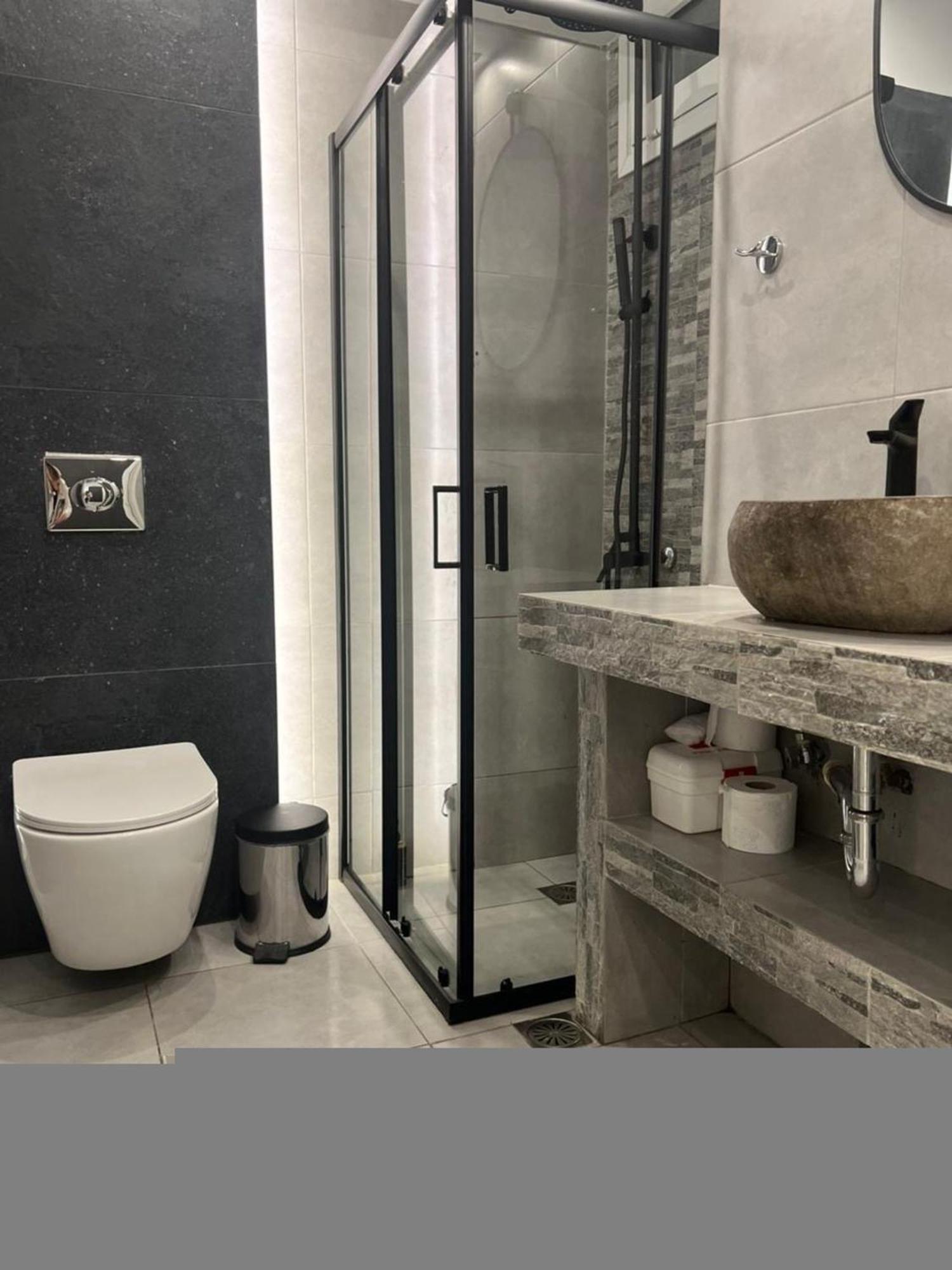 Purple- Lux Studio 2' From Metro Petralona Athen Exterior foto
